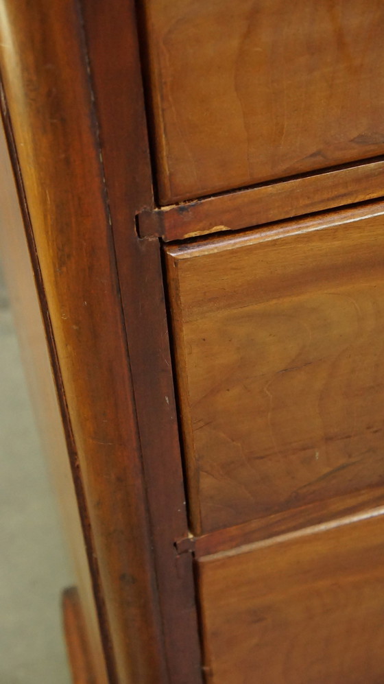 Image 1 of Large Mahogany Chest of Drawers With 5 Drawers