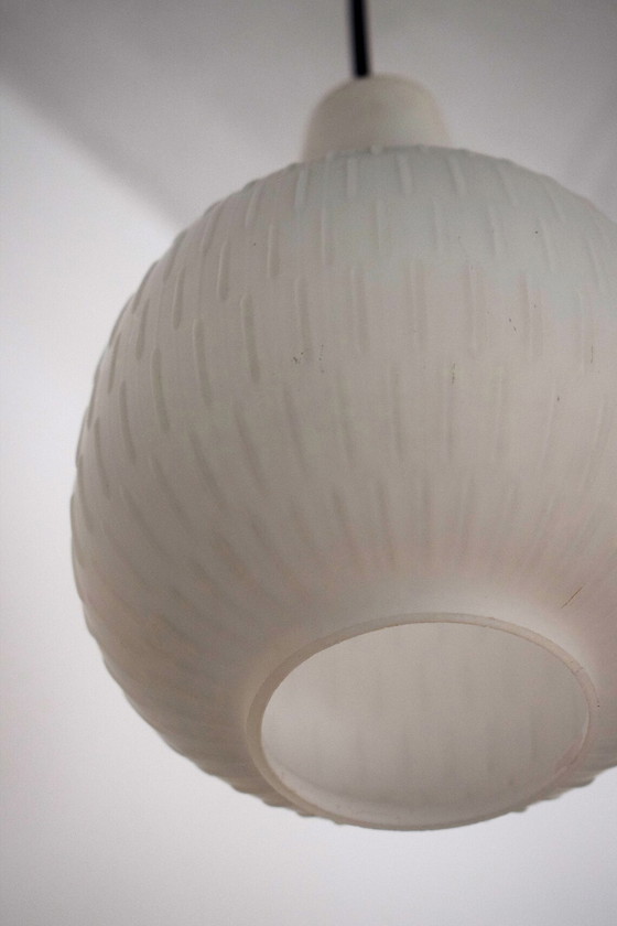 Image 1 of Lampada a sospensione vintage in vetro di latte di Aloys Gangkofner