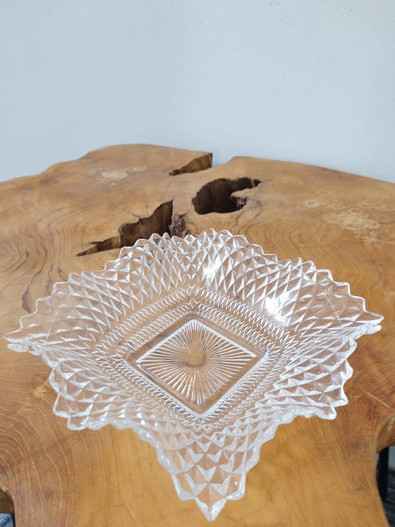 Image 1 of Ciotola in vetro vintage con punta di diamante