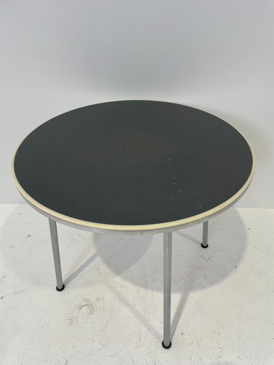 Image 1 of Table Gispen