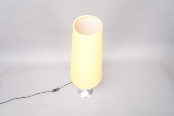 Image 1 of Lampe de table jaune allemande de Phillippe Starck, années 1970