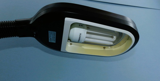 Image 1 of Vintage table lamp