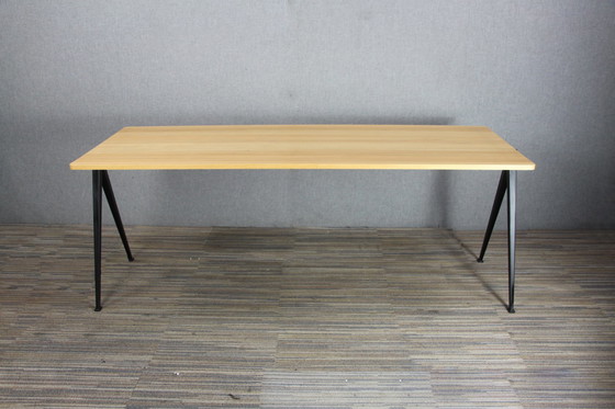 Image 1 of 1X Ahrend Pyramid Oak Table