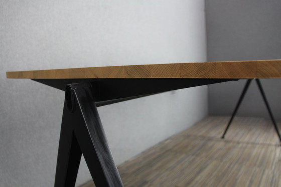 Image 1 of 1X Ahrend Pyramid Oak Table