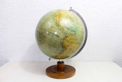 Vintage Erdglobus world map