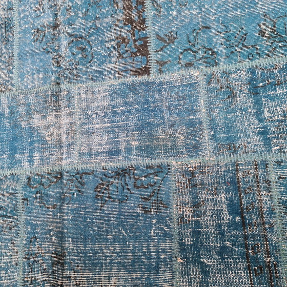 Image 1 of Tapis patchwork aqua 2 recoloré 246cm x 347cm