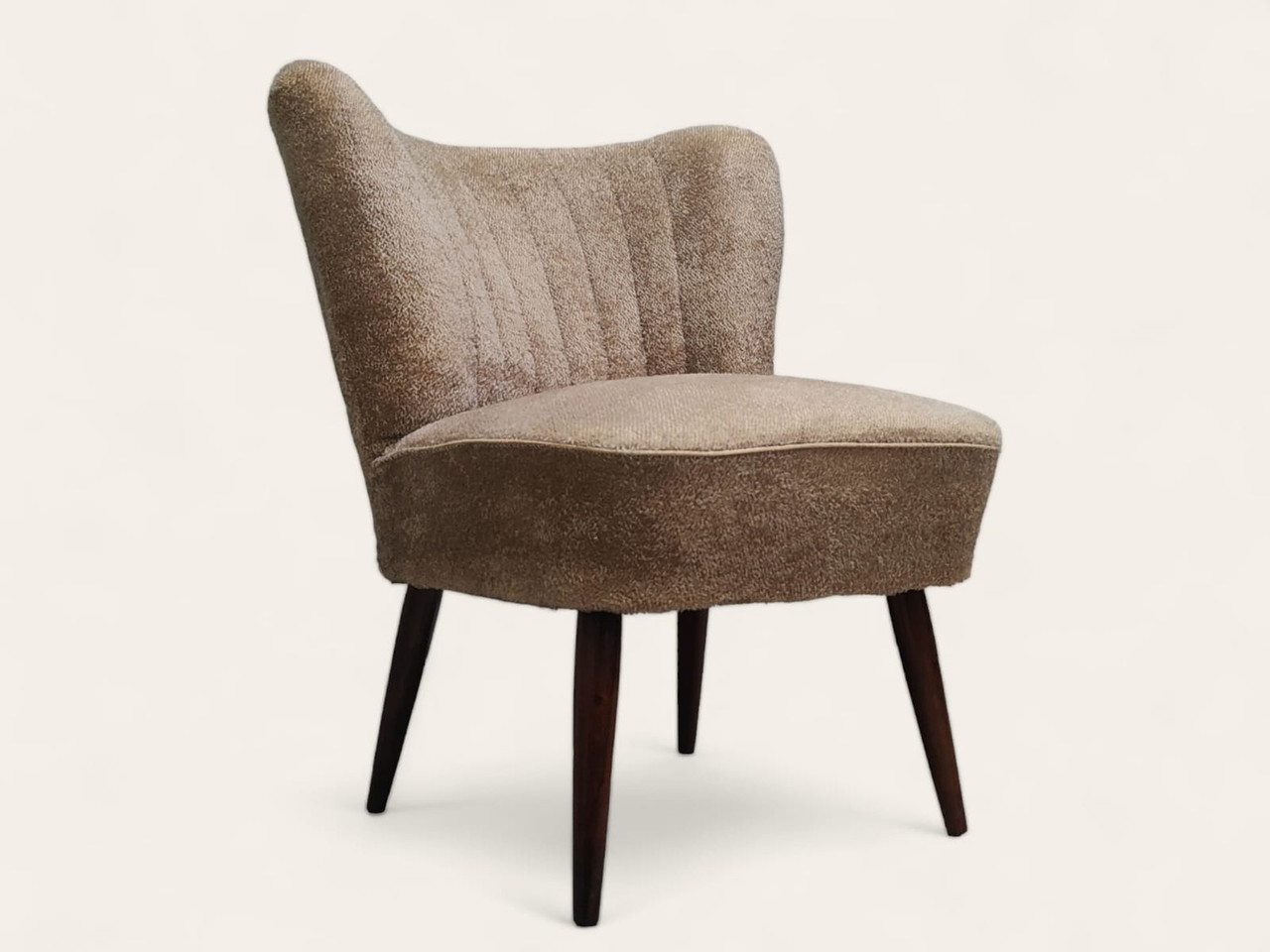 Silla de cóctel de mediados de siglo