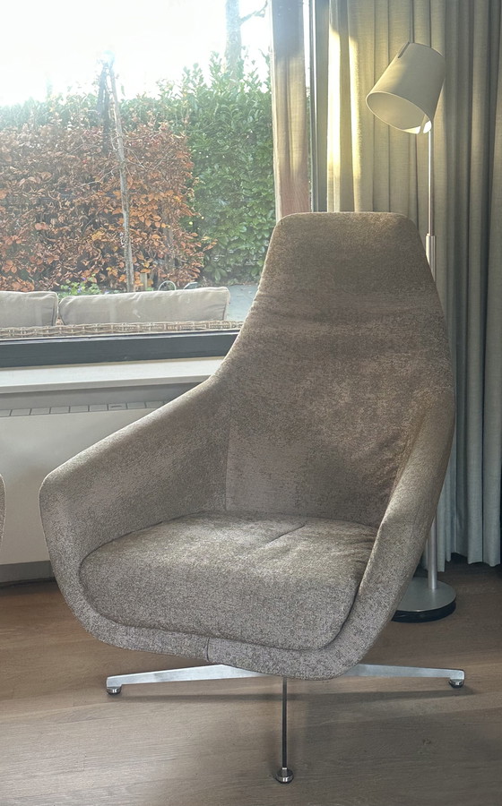 Image 1 of 2x Montis Enzo Armchairs With Swivel Foot