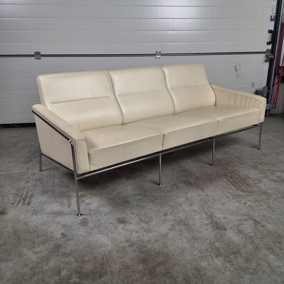 Image 1 of Fritz Hansen Série 3300 Canapé/Chaise