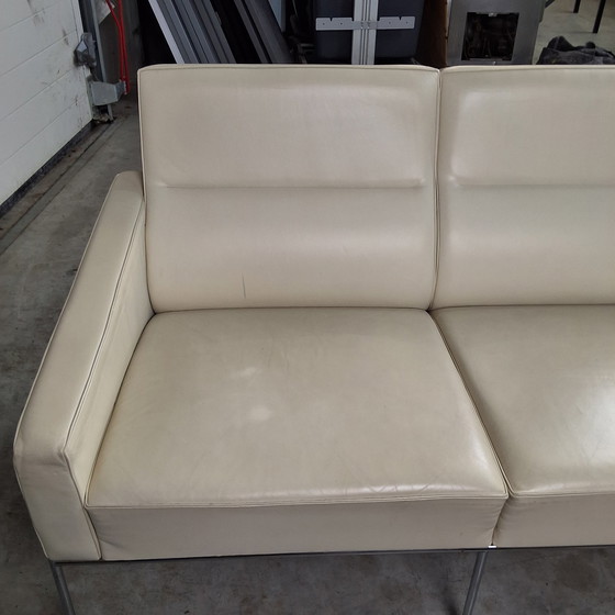 Image 1 of Fritz Hansen Series 3300 Sofa/Settee