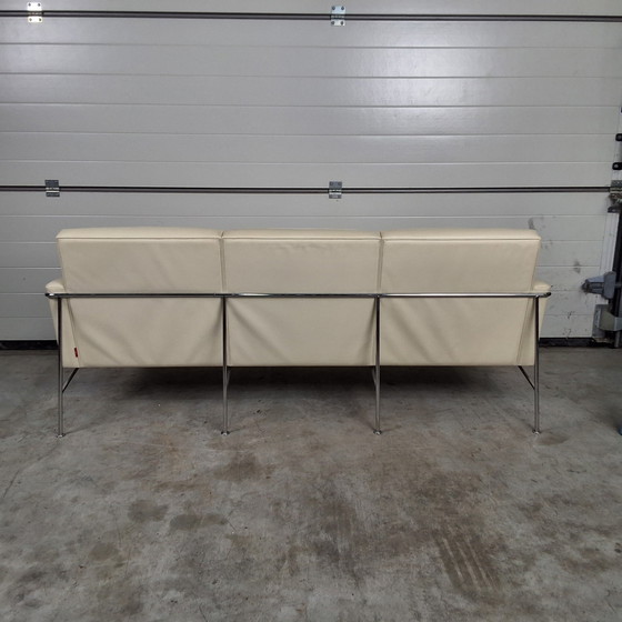 Image 1 of Fritz Hansen Series 3300 Sofa/Settee