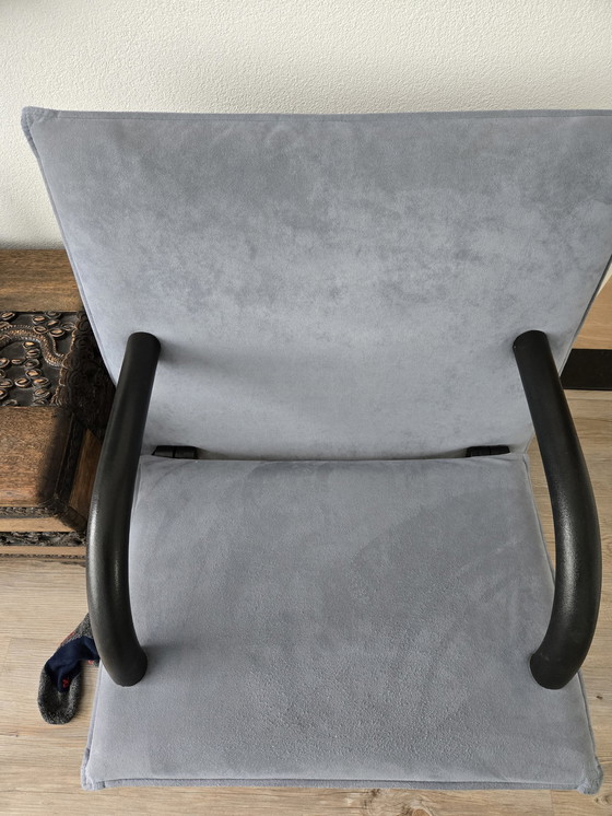 Image 1 of 2x Arflex T Line Chair