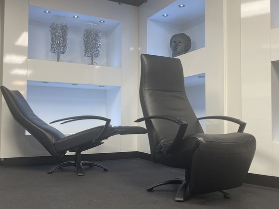 Image 1 of 2 Jori recliners Brainbuilder Black edition