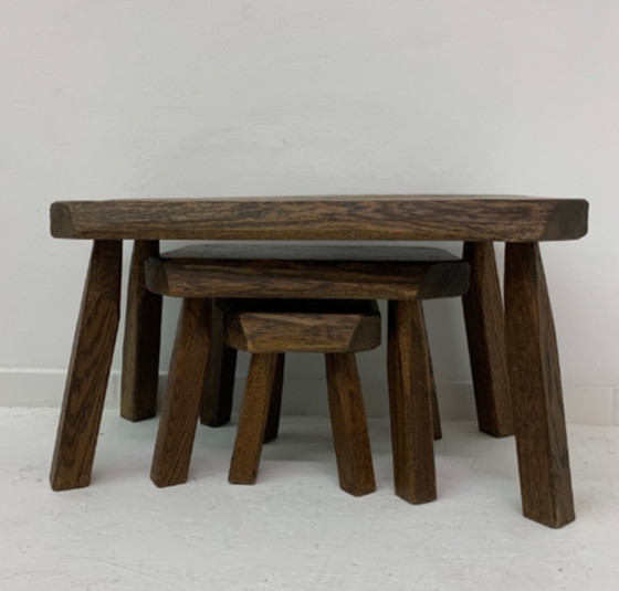 Ensemble de 3 tables gigognes brutalistes en bois de chêne, années 1970 – Tables basses, Wood, Vintage (photo 3 of 10)