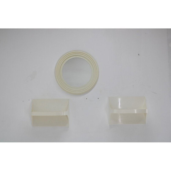 Image 1 of Set di specchio rotondo vintage e due ripiani, Cecoslovacchia anni '70