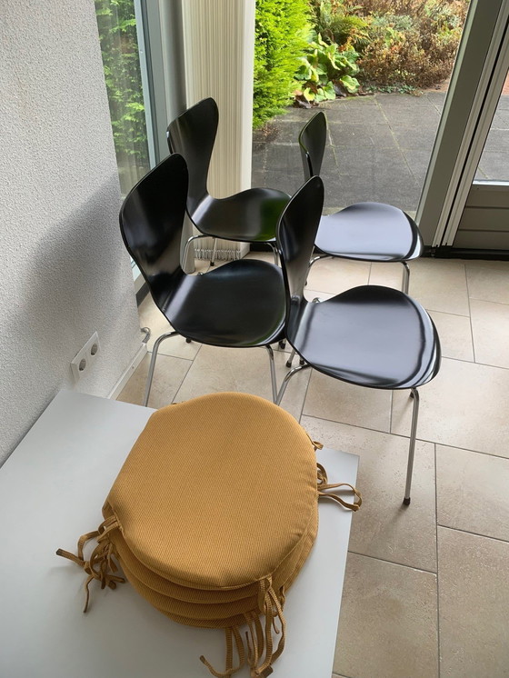 Image 1 of Set Of 4 Butterfly Chairs By Arne Jacobsen For Fritz Hansen