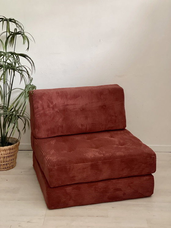 Image 1 of Poltrona letto vintage in tessuto a coste