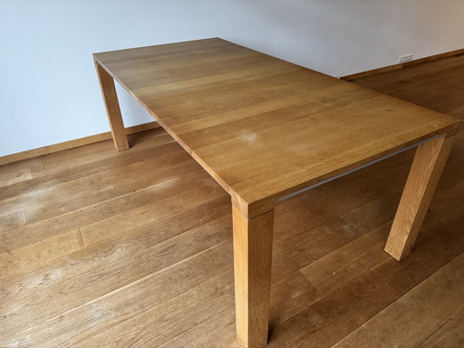 Leolux Vivre Dining Table