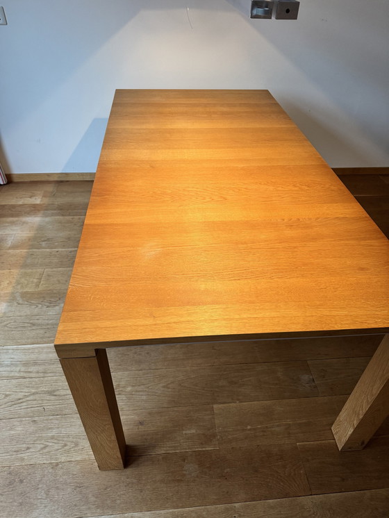 Image 1 of Leolux Vivre Dining Table