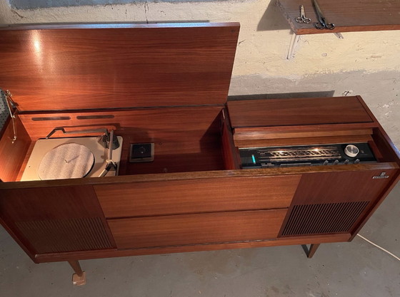 Image 1 of Grundig stereo concert cabinet KS570