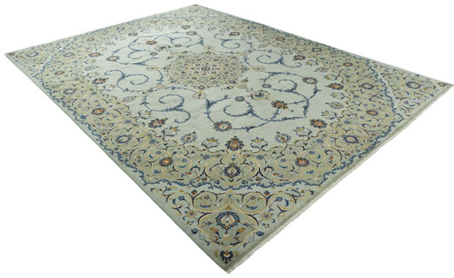 Hand-knotted Keshan Rug In Pistachio Green - 424 X 319 Cm