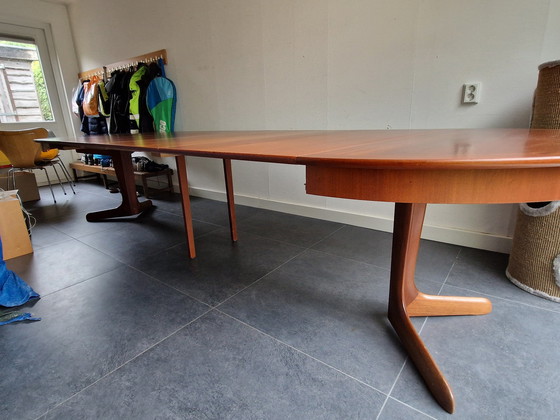 Image 1 of Alma Extendable dining table teak