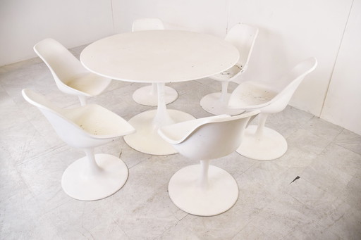 Space Age Fiberglass outdoor dining set