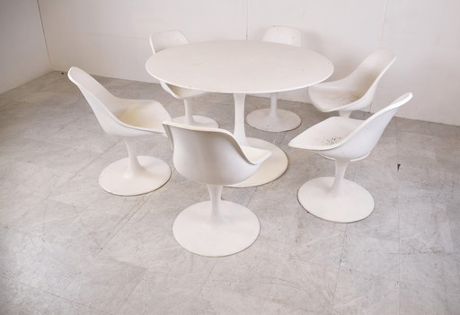 Space Age Fiberglass outdoor dining set