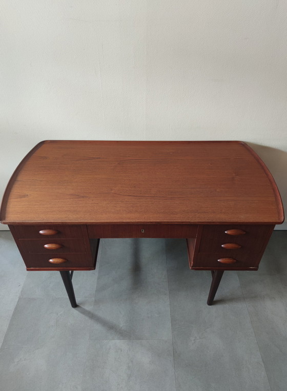 Image 1 of Vintage Danish Round Desk In Teak