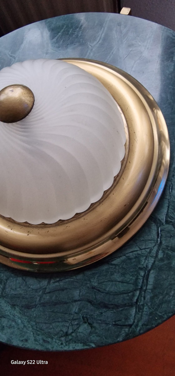 Image 1 of Plafonnier vintage rond jaune doré lampe murale en verre