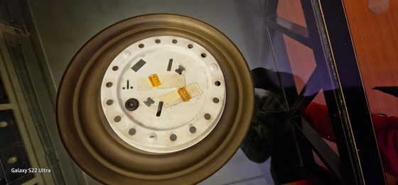 Image 1 of Plafonnier vintage rond jaune doré lampe murale en verre