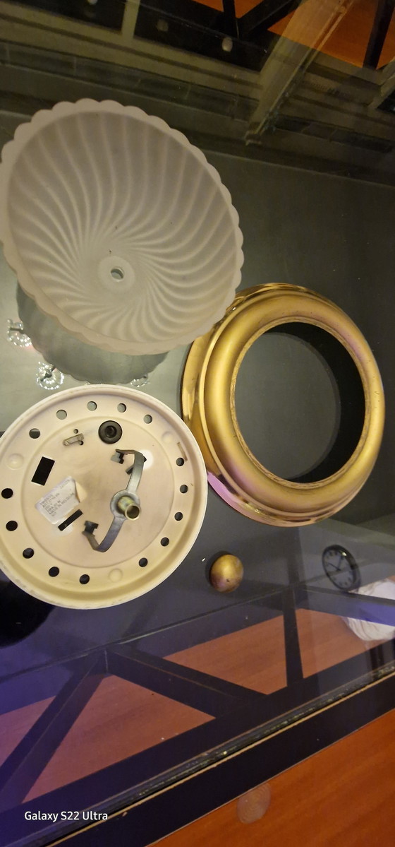 Image 1 of Plafonnier vintage rond jaune doré lampe murale en verre