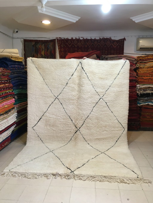 Beni Ouarain Berber Carpet 280 X 206 Cm