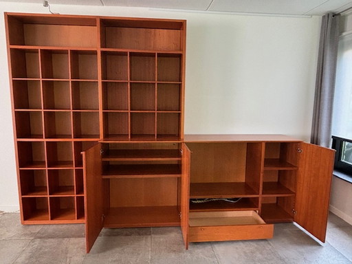 1920R cherry veneer wall unit