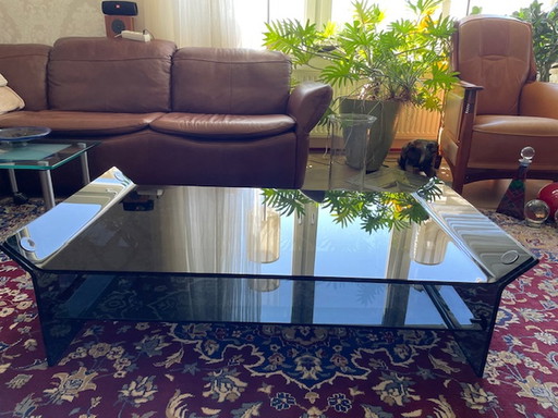 Table moderne en verre