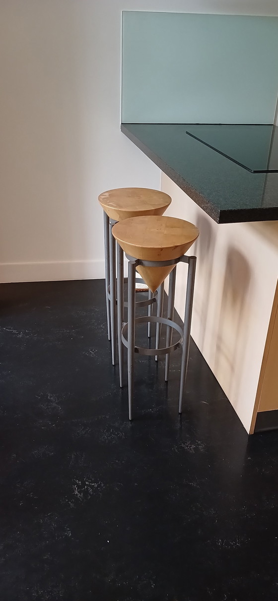 Image 1 of 2x Galerie Yksi bar stools