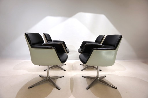 Set of 4 Wilkhahn 250 dining/office chairs by Friso Kramer