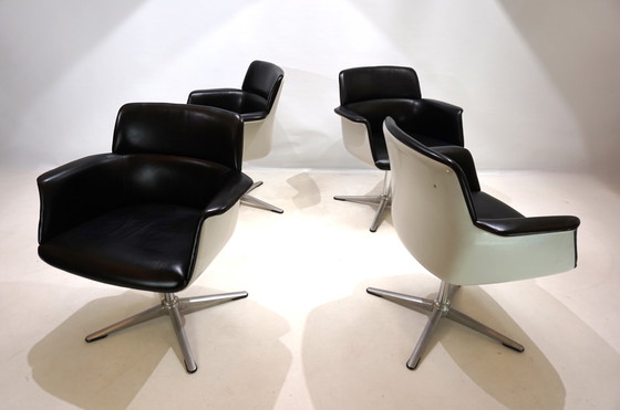 Image 1 of Set of 4 Wilkhahn 250 dining/office chairs by Friso Kramer