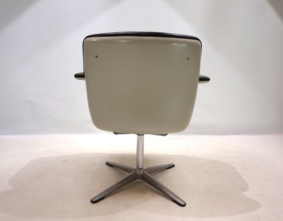 Image 1 of Set of 4 Wilkhahn 250 dining/office chairs by Friso Kramer