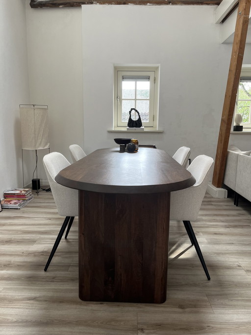 Vtwonen Ellipse Dining Table Mango Wood Walnut