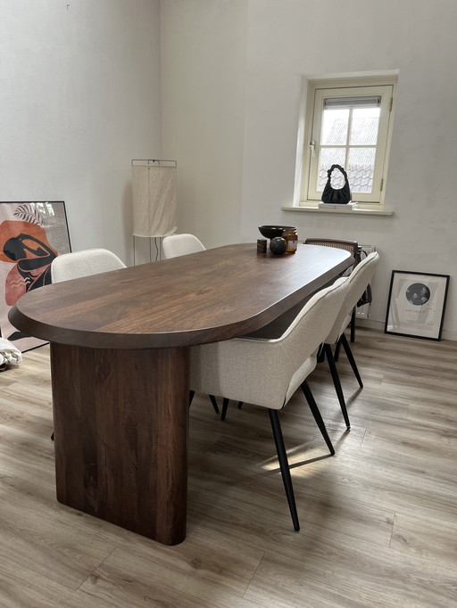 Vtwonen Ellipse Dining Table Mango Wood Walnut