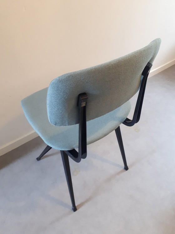 Image 1 of Friso Krame Result chair Ahrend Circel