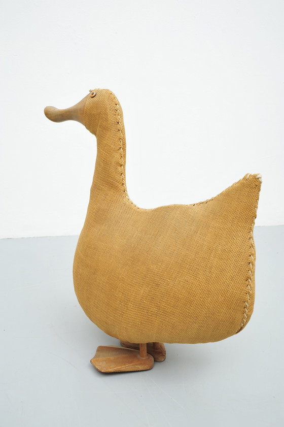 Image 1 of Anatra vintage fatta di iuta