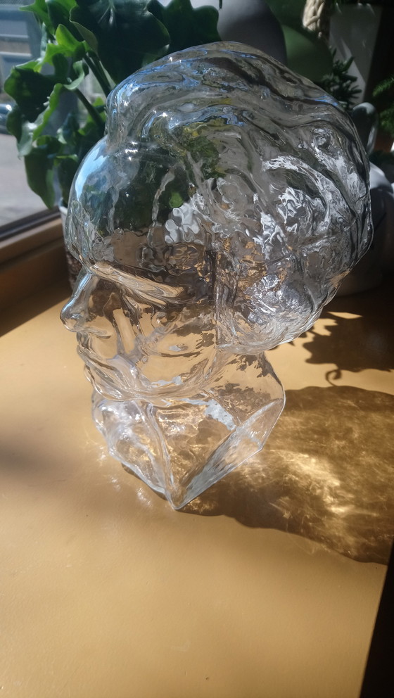 Image 1 of Sculpture de tête en verre