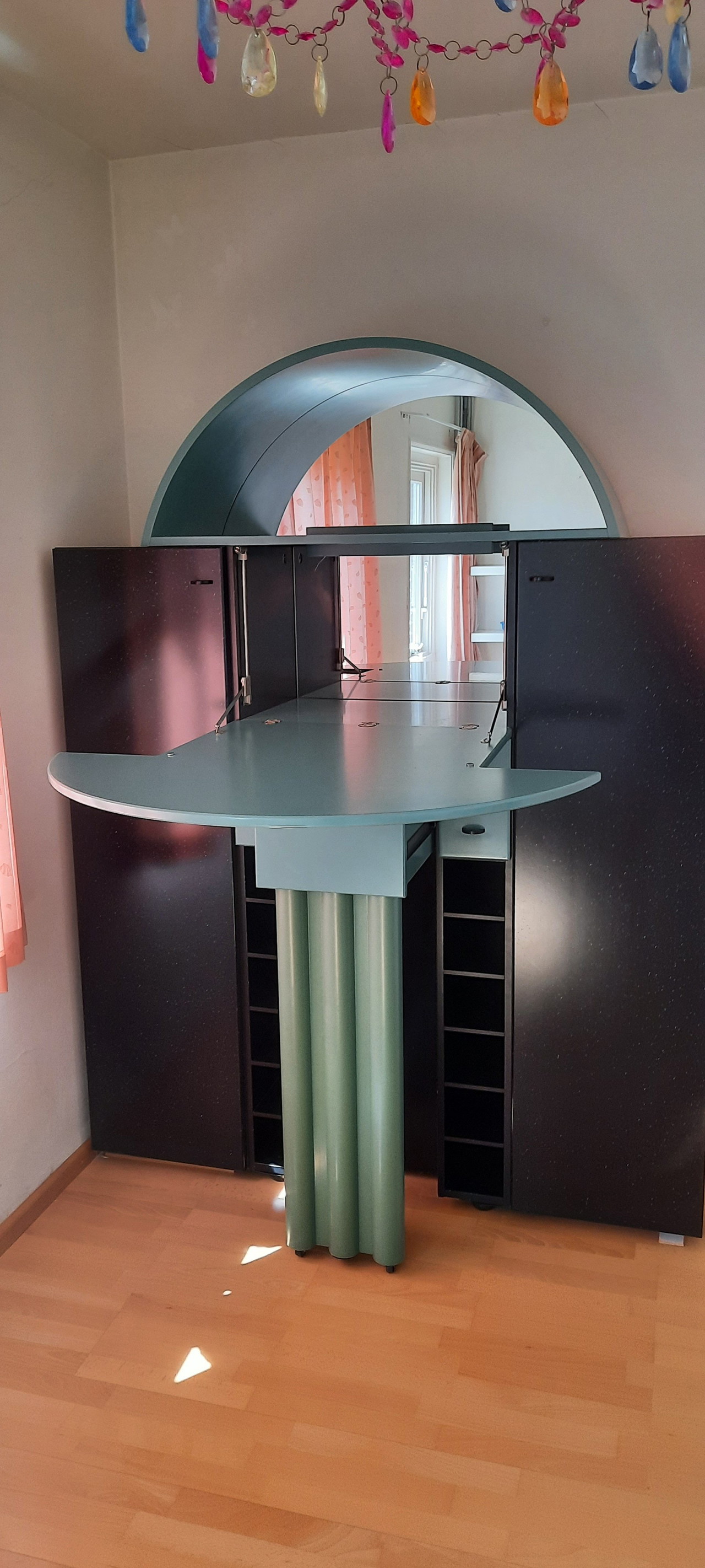 Memphis Cabinets | Whoppah