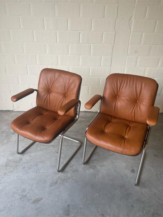 Image 1 of 2 chaises Giroflex 88/5178