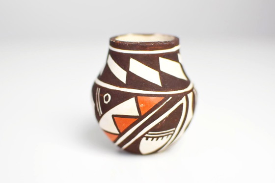 Image 1 of Vase Acoma