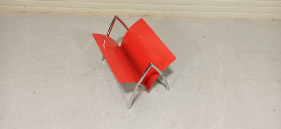 Image 1 of Krantenbak vintage postmoderno