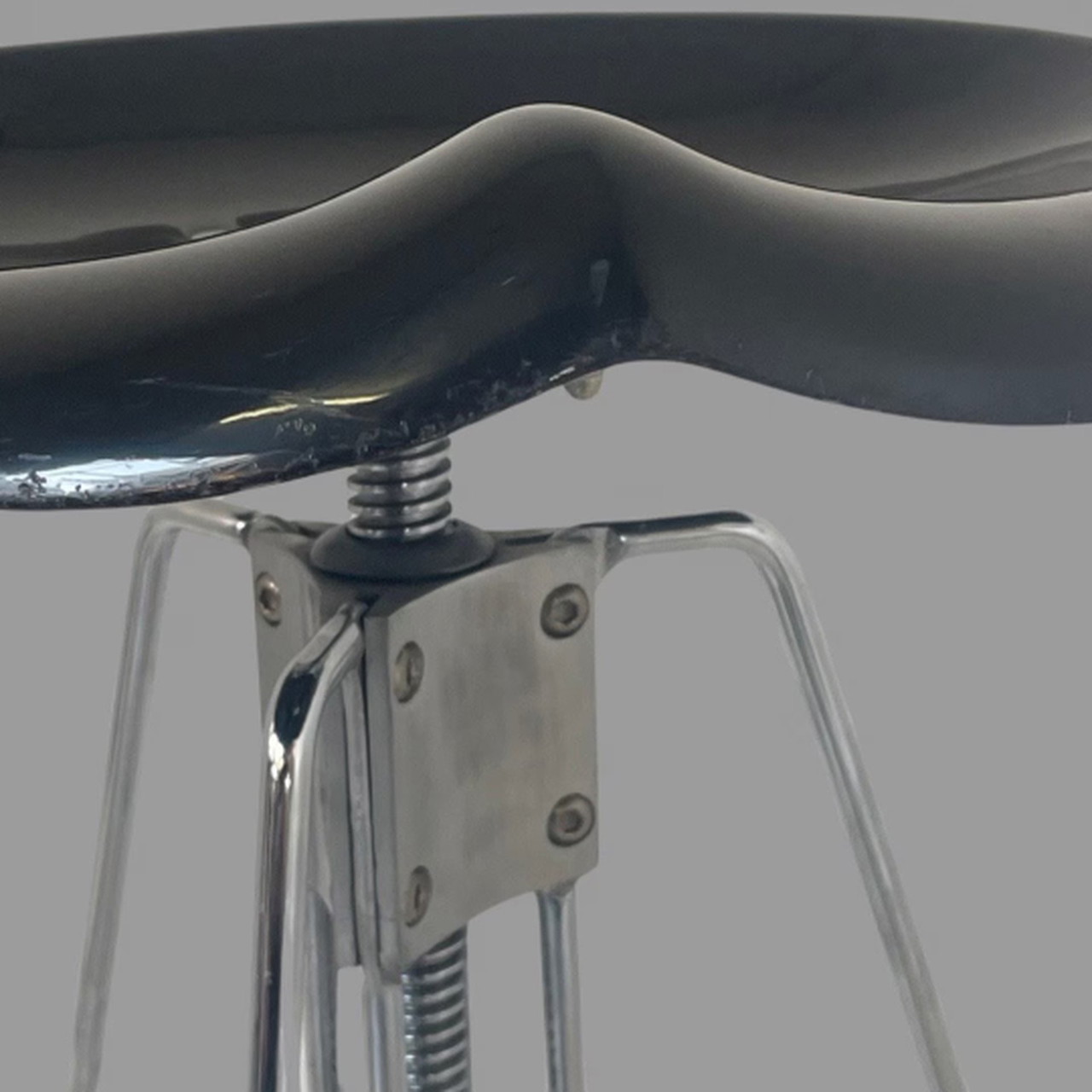 Yasu Sasamoto- Dulton - Industrial vintage Bar Stool with Yasu Sasamoto- Dulton - Industrial vintage Bar Stool with