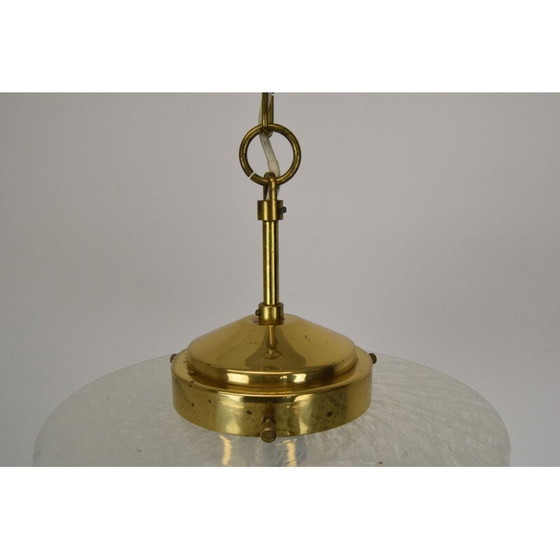 Image 1 of Lampada a sospensione vintage in vetro e ottone di Kamenicky Senov, Cecoslovacchia 1960